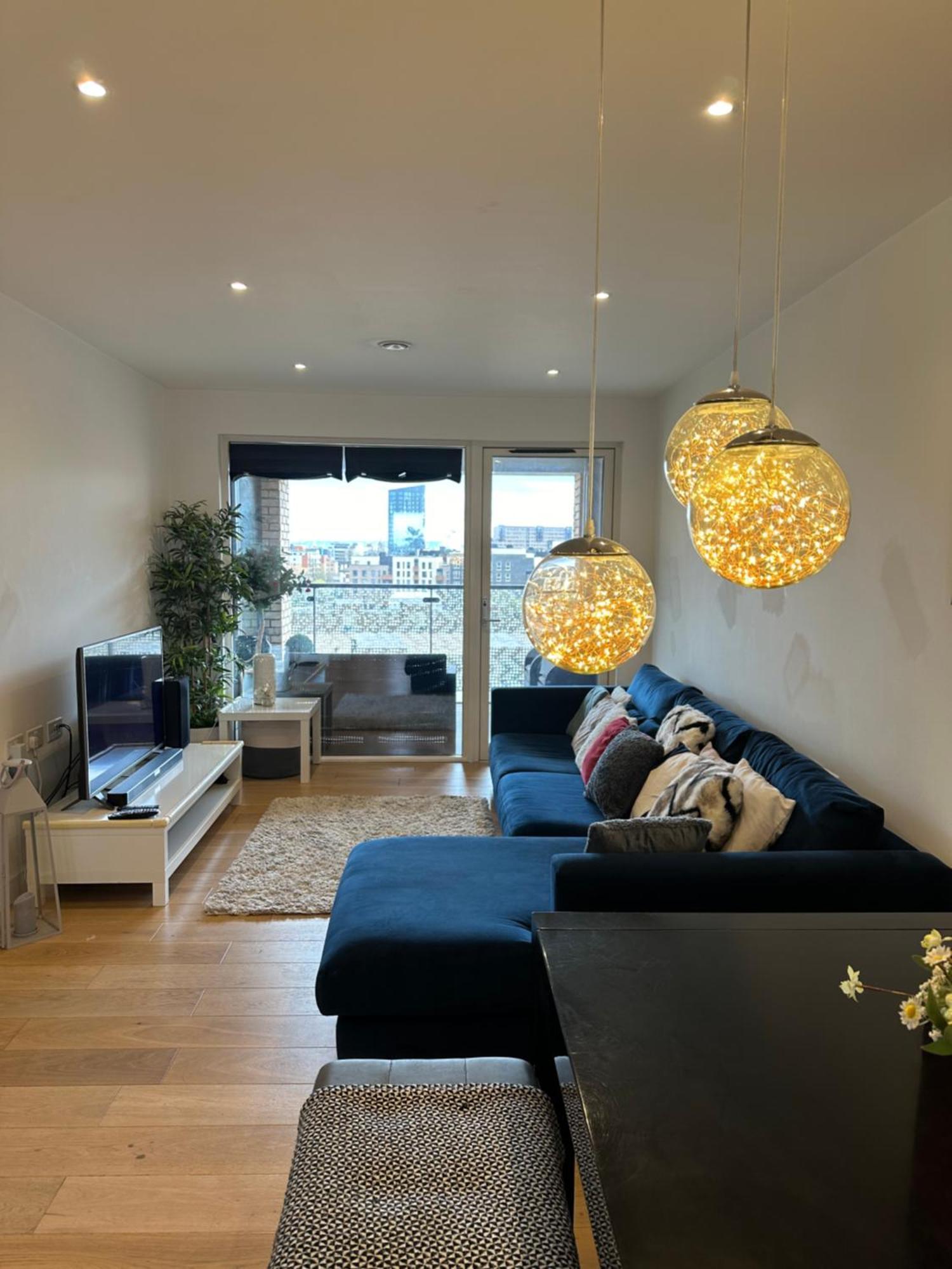 Luxury 3 Bedroom Flat In Stratford, ลอนดอน ภายนอก รูปภาพ