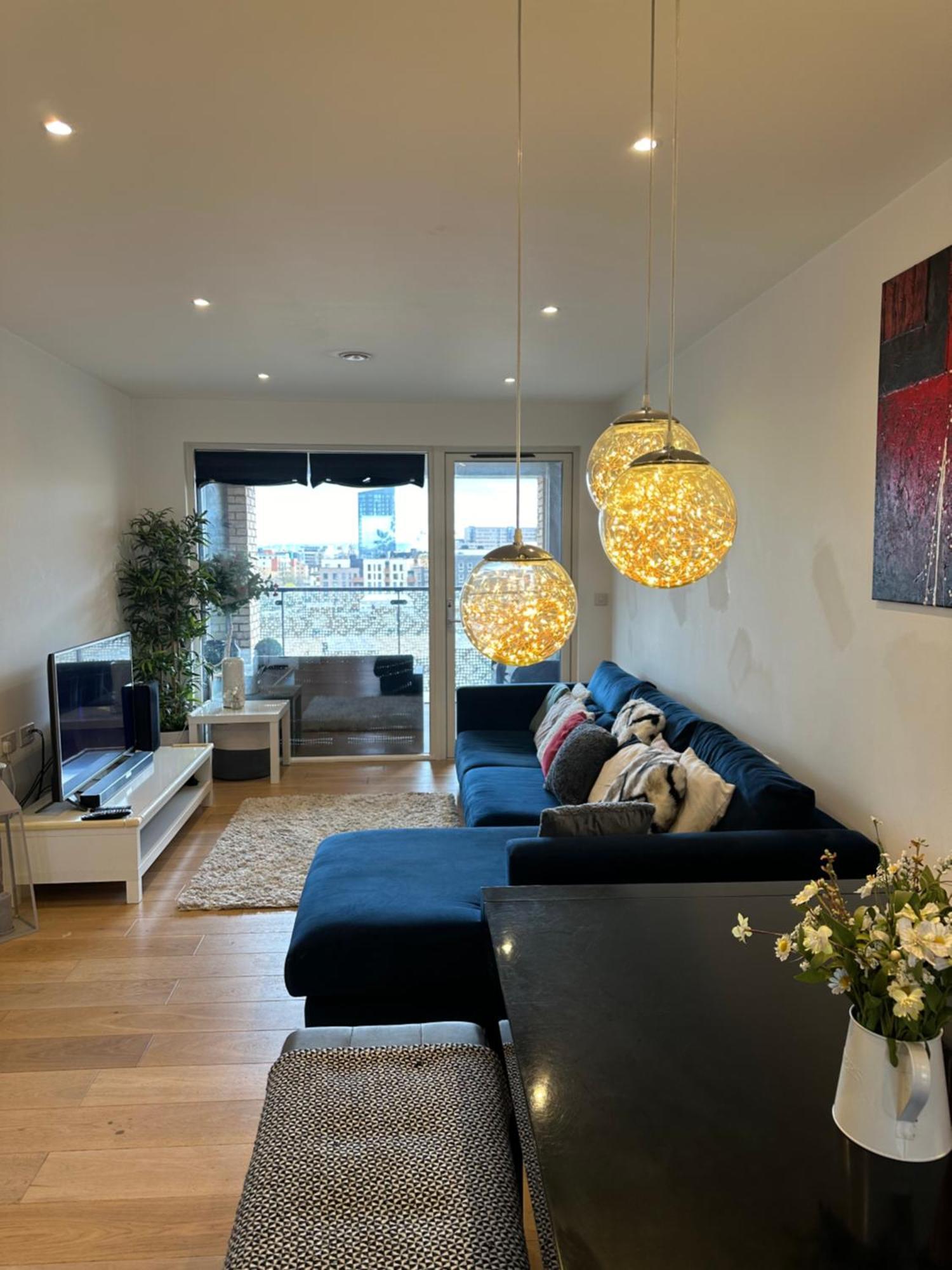 Luxury 3 Bedroom Flat In Stratford, ลอนดอน ภายนอก รูปภาพ